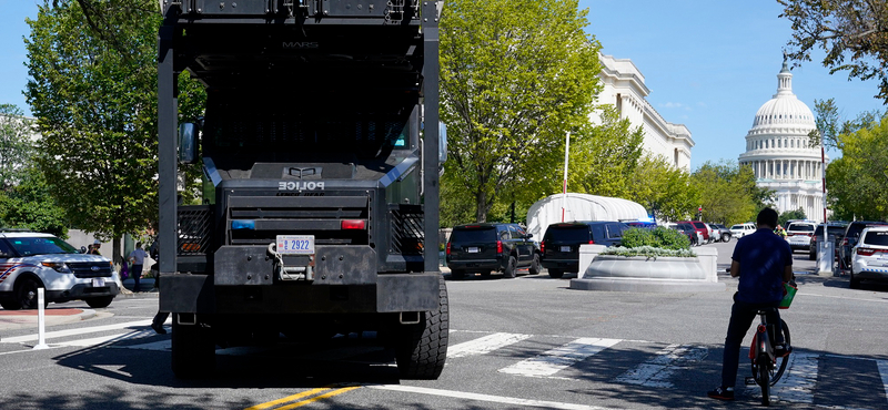 Bombariadó miatt kiürítették a Capitolium környékét Washingtonban