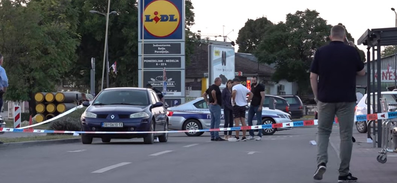 Bevándorlók között tört ki lövöldözés a szabadkai Lidl parkolójában