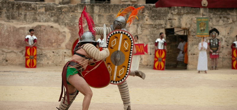 Titokban gladiátorjátékokat tartottak turistáknak a római Colosseumban