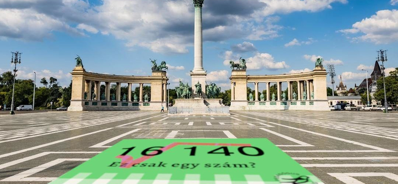 Annyi hiányjelet rajzolnak fel a Hősök terén, ahány tanár hiányzik a közoktatásból