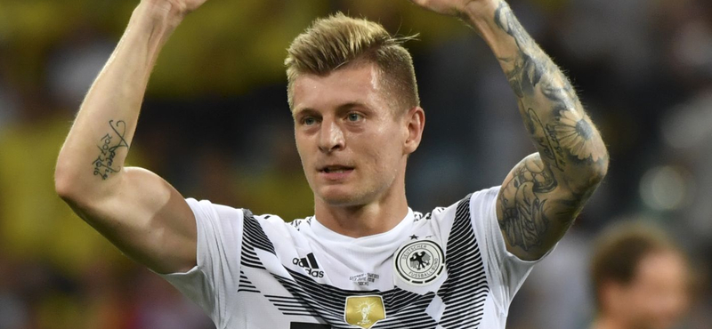 Toni Kroos szerint hiba volt a munkásokkal így bánó Katarnak adni a vébé rendezési jogát