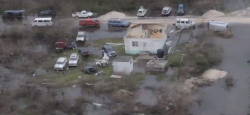 Lakhatatlanná tette Barbudát az Irma hurrikán – videók