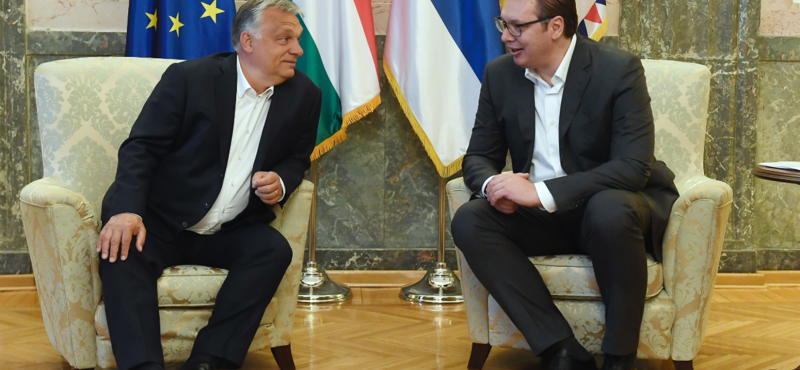 Orbán Belgrádban tárgyal, miközben az EU-ra nem volt ideje