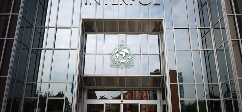 Interpol: Kevesebb gyerekmolesztálási ügy jut el a rendőrökhöz a járványhelyzet miatt