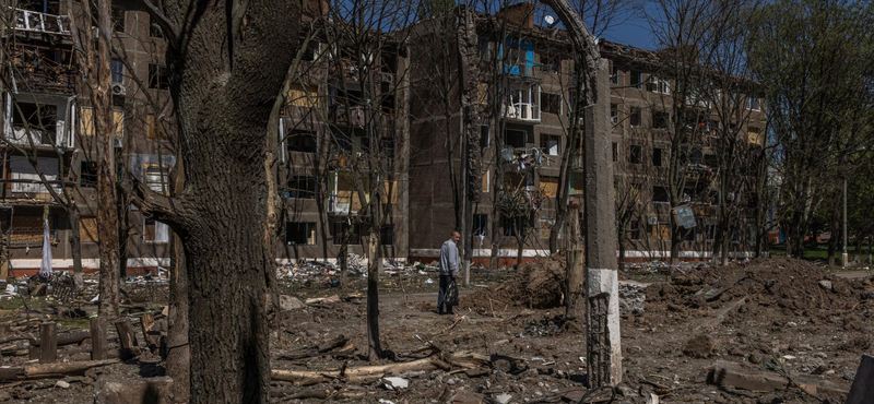 A Donbaszban 8 ezer ukránt tarthatnak fogva, áttörés lehet az olajembargós tárgyalásokon – percről percre a háborúról