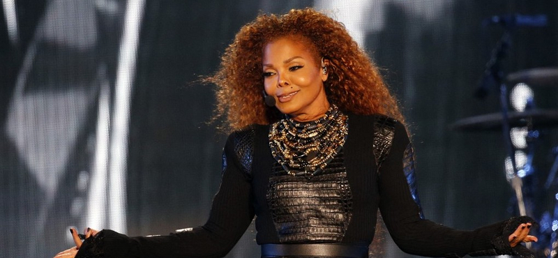 Janet Jackson 55 éves lett, és megszabadult több fontos ruhadarabjától