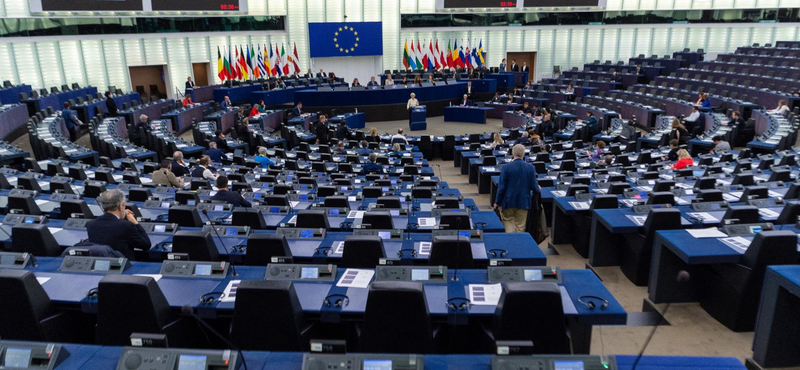 Az Európai Parlament mérleget vont, és készül a választásra
