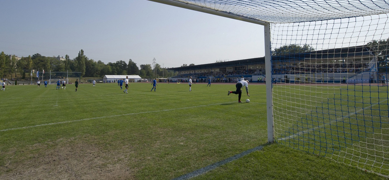 Sok az új stadion, de ki fog füvet nyírni?