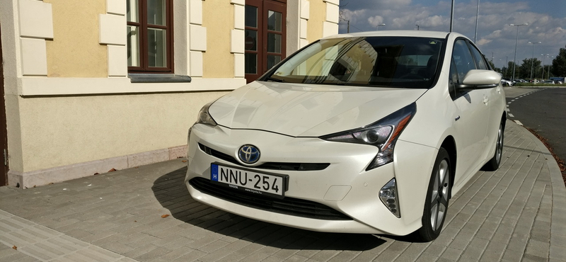 Toyota Prius teszt: az éhezőművész