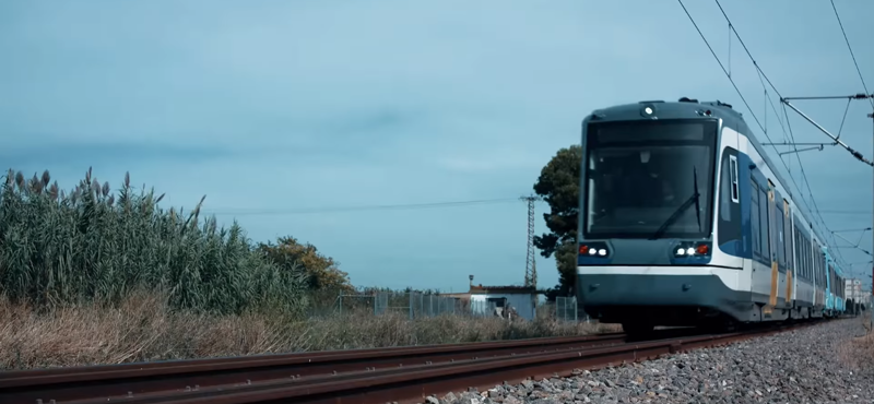 Lázár bemutatta a vásárhelyi tramtraint