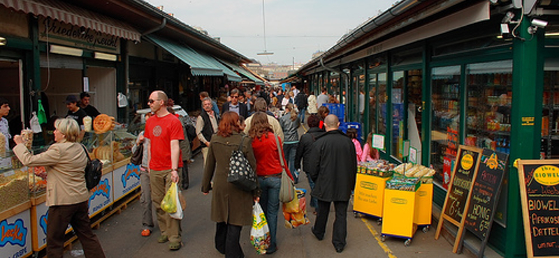 Felújítják a Naschmarktot