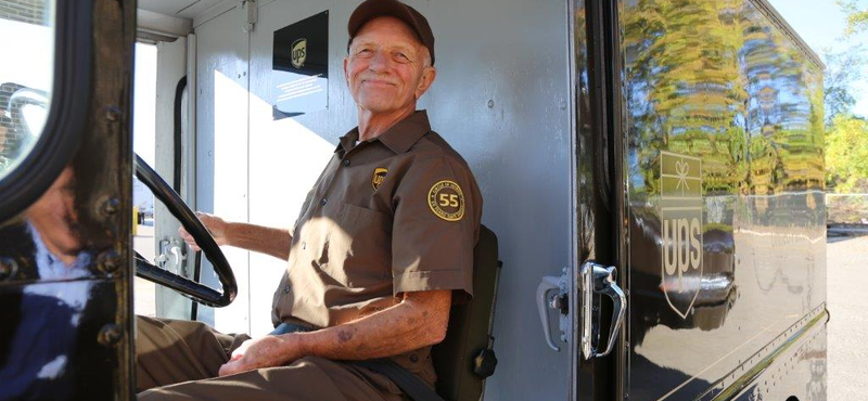 55 éve sofőr ez a férfi, és még egyetlen balesete sem volt – most elárulja a titkát