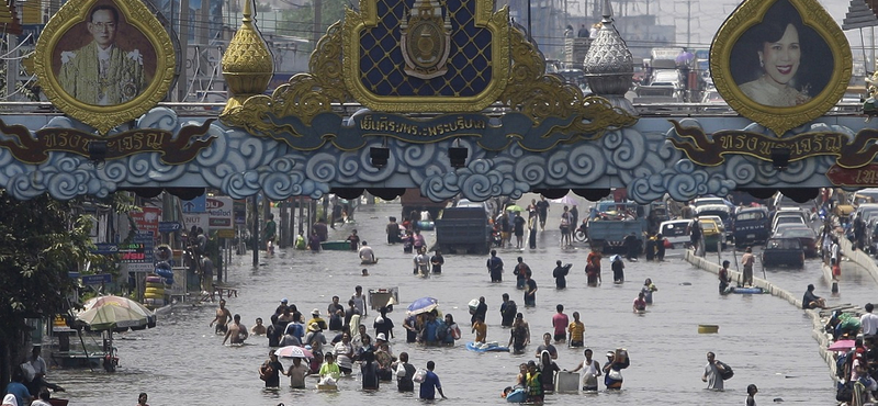 Még nincs víz alatt Bangkok belvárosa