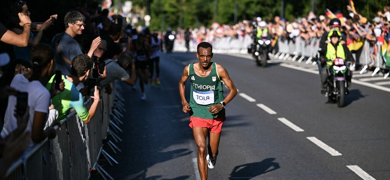 Az etióp Tamirat Tola olimpiai csúccsal lett a maratonfutás bajnoka