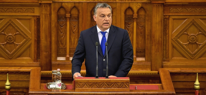 Orbán: Nem betörni kell a koponyákat