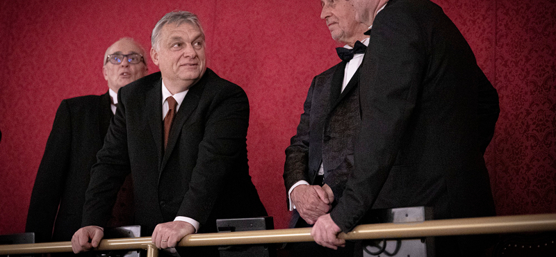 Orbán Viktor is részt vett a prágai operaház megnyitóján