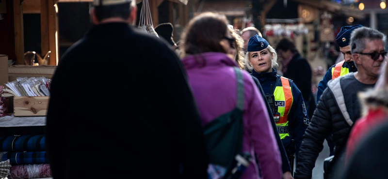 A Ripost nem tudja, mihez kezdjen a karácsonyi terroristákkal