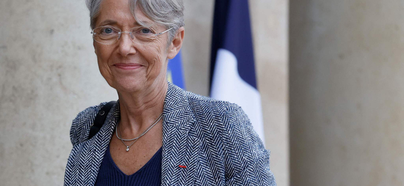 64 évre emelnék a nyugdíjkorhatárt, ezért össztűz zúdul a francia kormányra