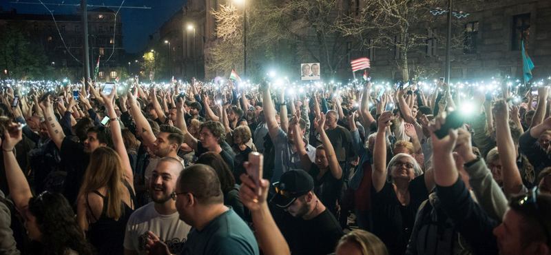 A Stop Sorost nem az utcán akarják megállítani, a tüntetők ősszel folytatják