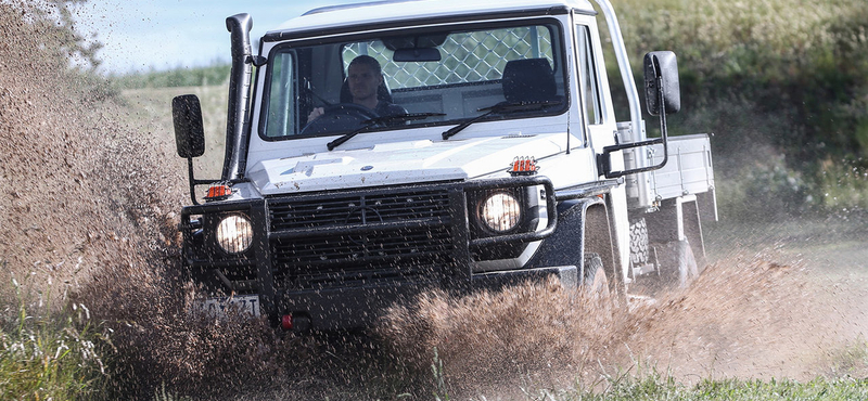 Felejtős a Mercedes X-osztály, van nekik igazi kemény autójuk is