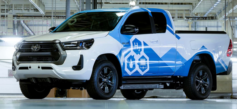 Percek alatt feltölthető a villanymotoros és 600 kilométeres hatótávú új Toyota Hilux