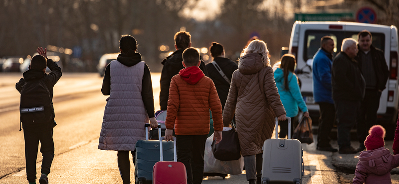 Több mint tízezren érkeztek kedden Ukrajnából Magyarországra