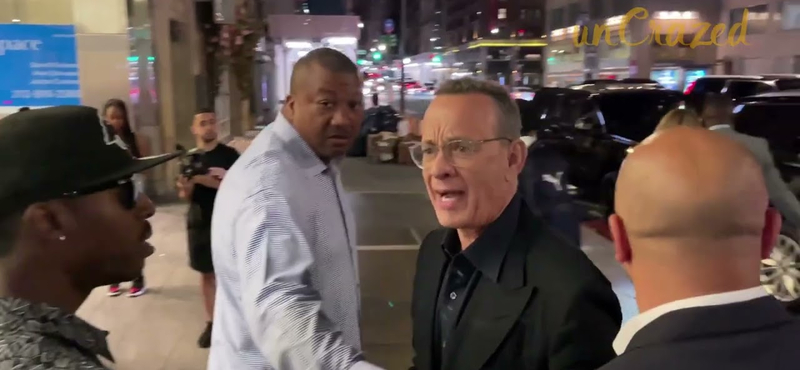 Egy rajongó majdnem fellökte Tom Hanks feleségét, a színész kiakadt – videó