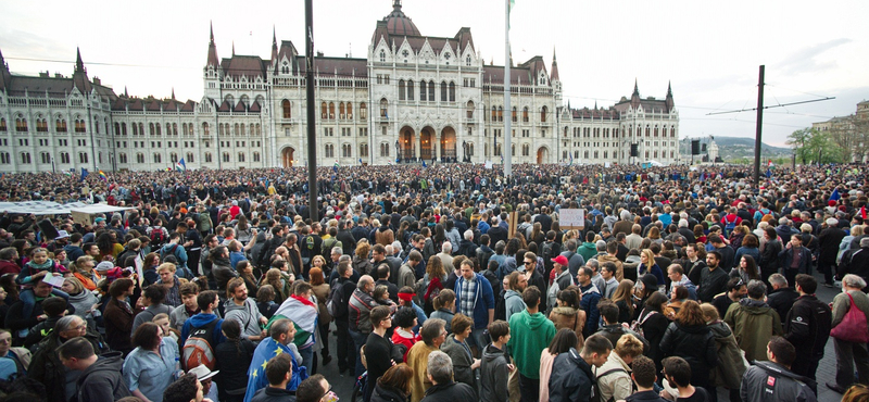 Orbánt a tömeg csak megerősíthette saját félelmeiben