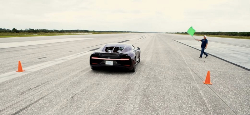 Videó: néha ki kell próbálni, tudja-e a Bugatti Chiron a 420 km/h-t