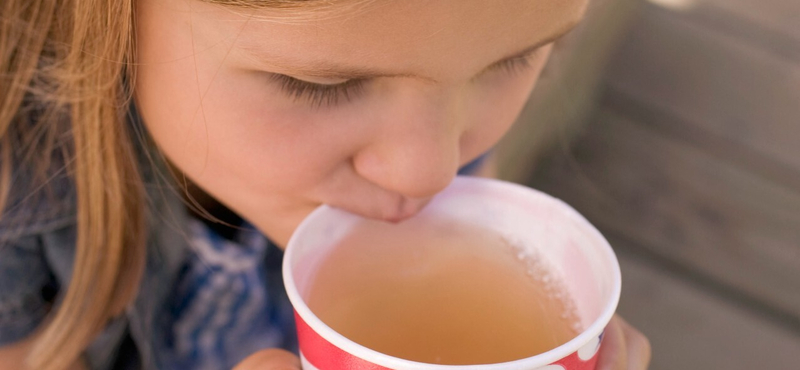 Miért tűnt el a Mekiből a barackos tea, és miért nem árulják a mozikban sem?