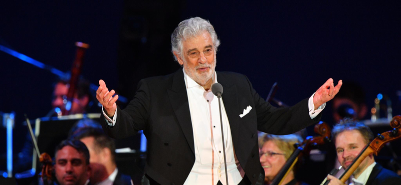 A zaklatással vádolt Plácido Domingo a Los Angeles-i operaházat is otthagyja