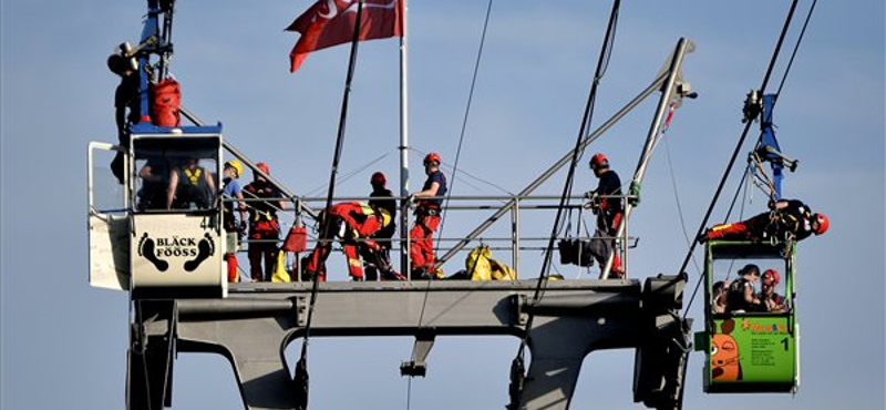 Oszlopnak ütközött a Rajna felett egy libegő egyik kabinja