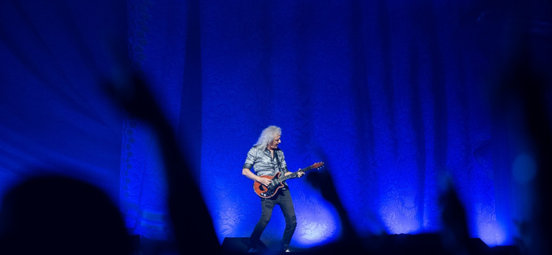 Sztrókot kapott a Queen gitárosa, Sir Brian May