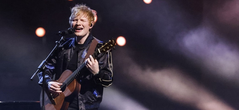 Egy Volvo tetejére mászott fel ünnepelni Ed Sheeran, hogy megnyerte a plágiumperét - videó