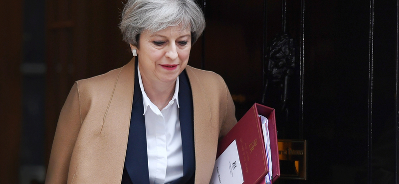 Theresa May és a brit választás: mentőakció vagy bújtatott puccs?