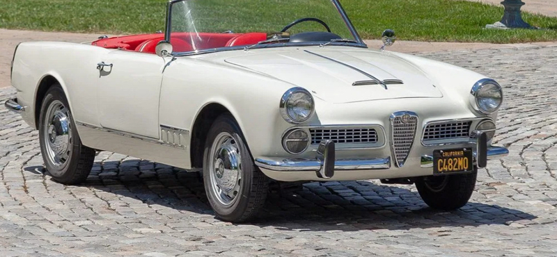 Magyarországon újították fel ezt a 60 éves remek Alfa Romeo Spidert