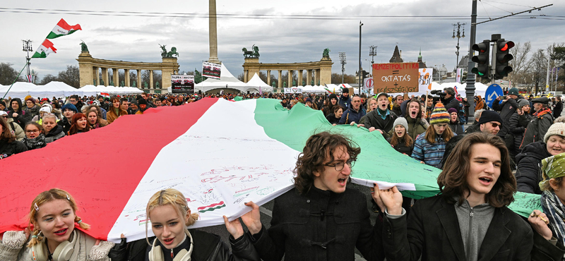 „Köszönjük szépen, Pintér elvtárs!” – megérkezett a diákok reakciója a státusztörvény benyújtására