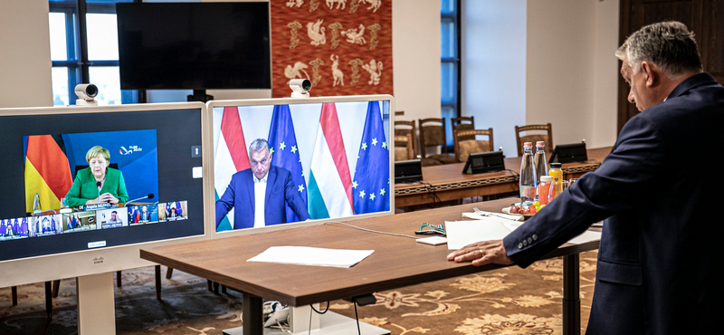 Uniós vezetőkkel videókonferenciázott Orbán