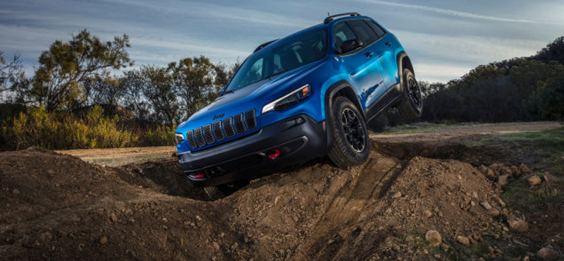 A Cherokee indiánok szerint éppen ideje, hogy a Jeep márka terepjárójáról lekerüljön a nevük