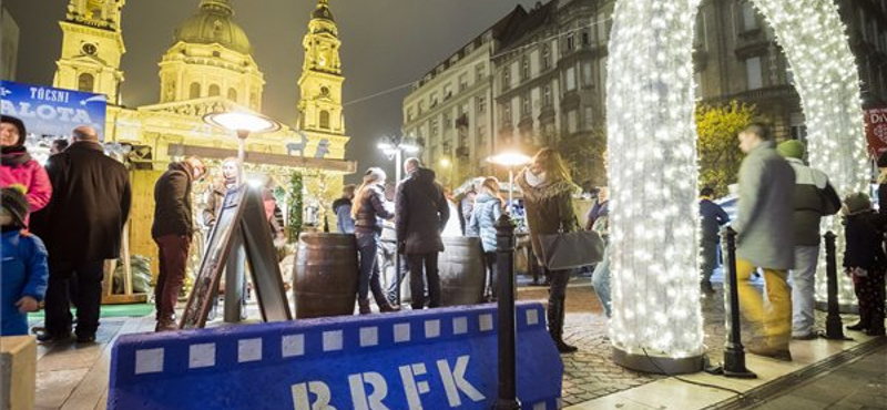 Tócsni, aranykapu és beton - Advent 2017