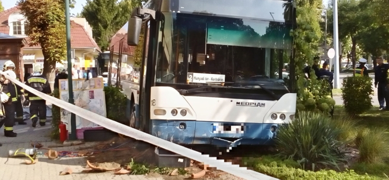 Megrázó fotó a dombóvári buszbalesetről