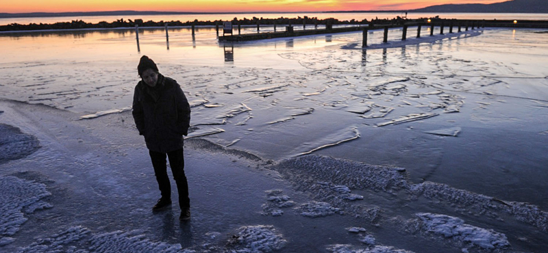 Akkora a jég a Balatonon, hogy jöhet a BalatonÁtcsúszás