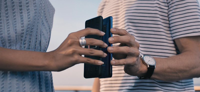 Olyat tud az új Huawei telefon, hogy alig hiszünk a szemünknek – videók