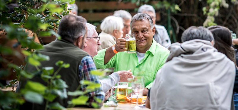 Merkelt provokálták - a német lapok Orbán bajorországi látogatásáról