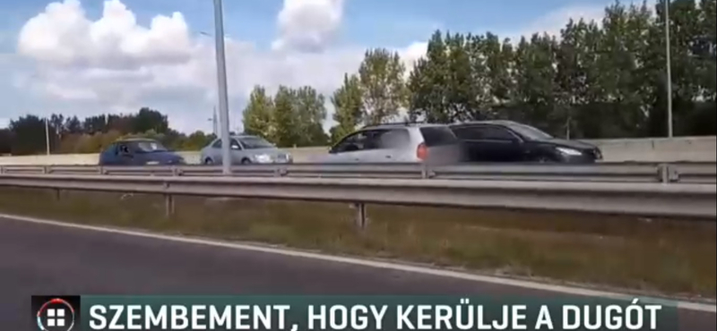 Videó: Forgalommal szembehajtva próbálta elkerülni a dugót egy autós az M5-ösön