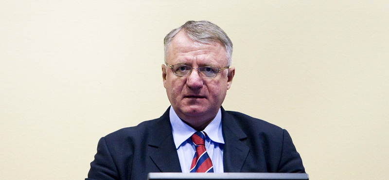 Seselj megúszta, hogy visszavigyék a börtönbe