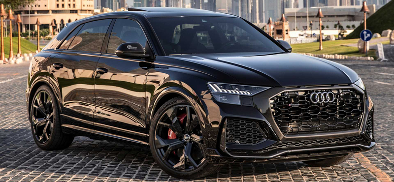 Nem európai verzióban van igazán szörnyeteg hangja az új Audi RS Q8-nak