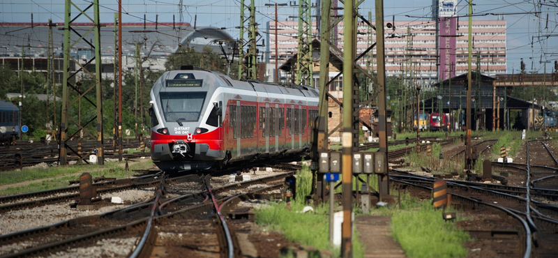 1 óra 40 perc alatt érne fel a vonat Balatonfüredről Budapestre