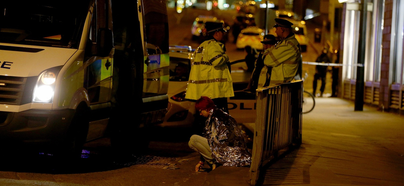 Jóváírást adhat a három mobilcég a manchesteri robbantás miatt