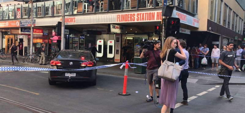 Szándékosan hajtottak a járókelők közé Melbourne-ben